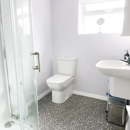 3 Overlands, Settle